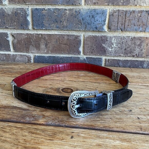VTG Brighton Womens Leather Belt Croc Embossed Med Red Black Reversible 28 - Picture 1 of 16